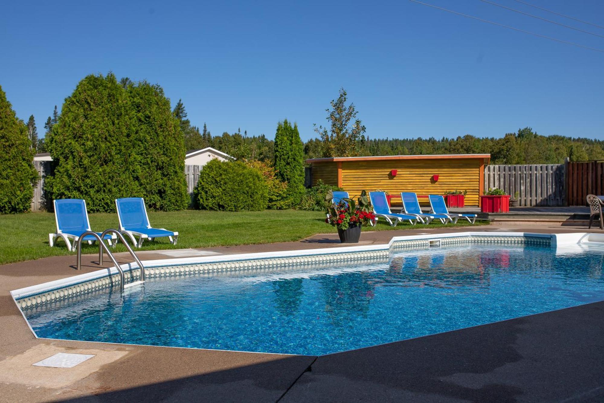 ليس إيسكومينس Complexe Hotelier Escoumins المظهر الخارجي الصورة